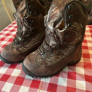 Cabelas Inferno hunting boots